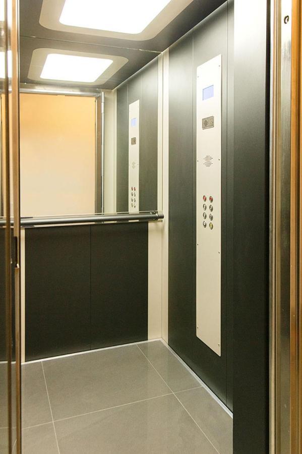 סרס P J Luxury Suites מראה חיצוני תמונה
