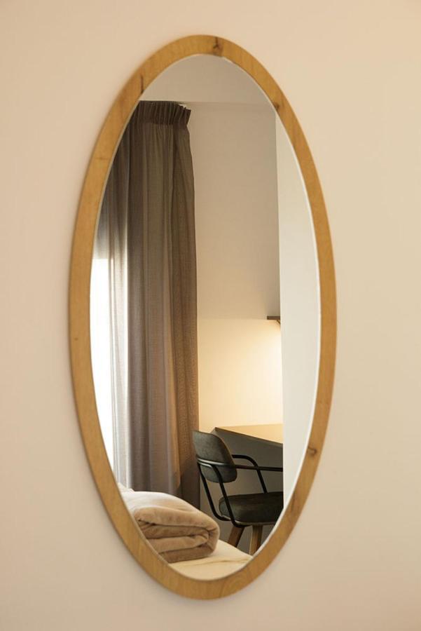 סרס P J Luxury Suites מראה חיצוני תמונה