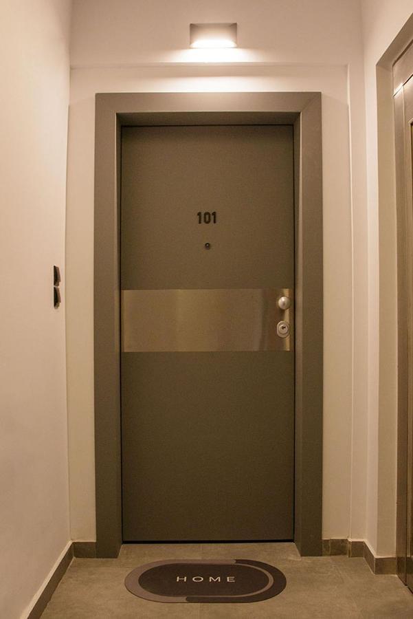 סרס P J Luxury Suites מראה חיצוני תמונה